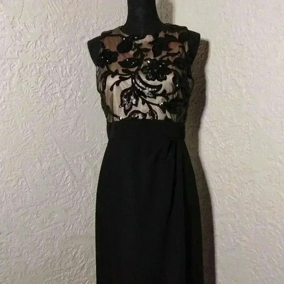 Vince camuto sequin crepe column Gown. - Picture 6 of 16